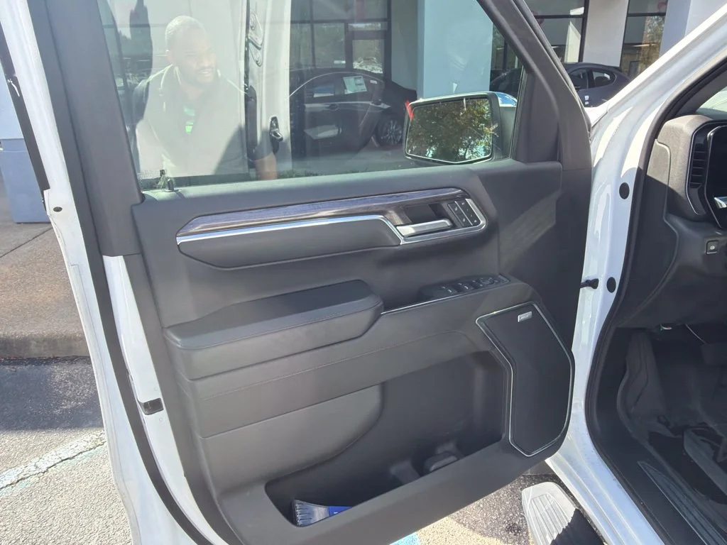 Used 2024 White Chevrolet LTZ image 26