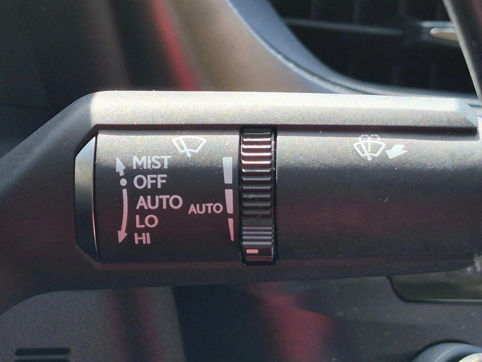 Used 2019 Silver Lining Metallic Lexus ES 300h Ultra Luxury image 11