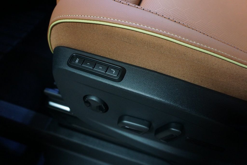 2025 Volkswagen ID. Buzz PRO S - Photo 32