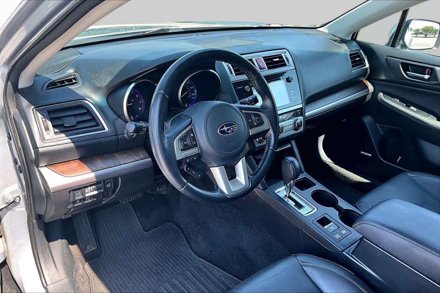 Used 2015 Ice Silver Metallic Subaru 2.5i Limited image 18