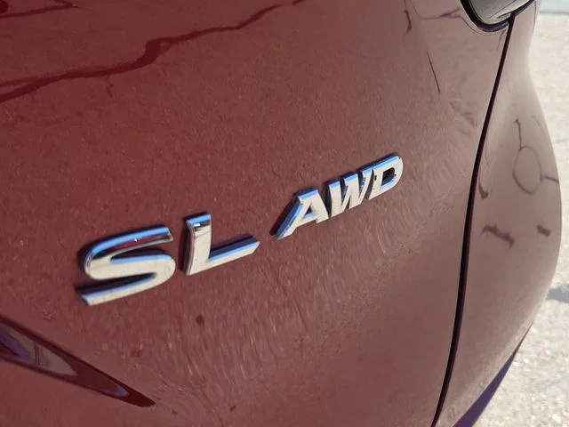 Used 2023 Red Nissan SL image 5
