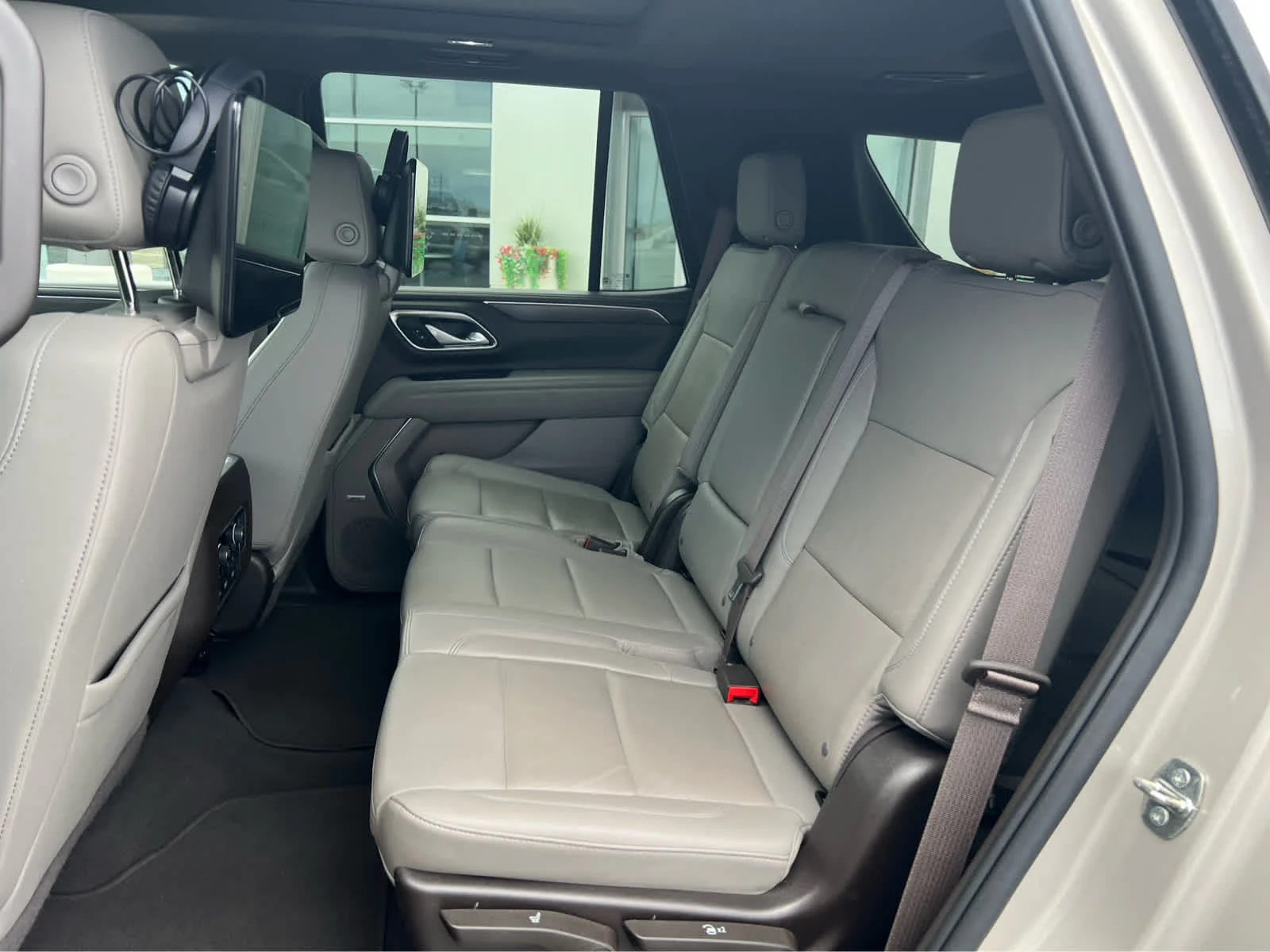 Certified Used 2022 Empire Beige Metallic Chevrolet LT image 26