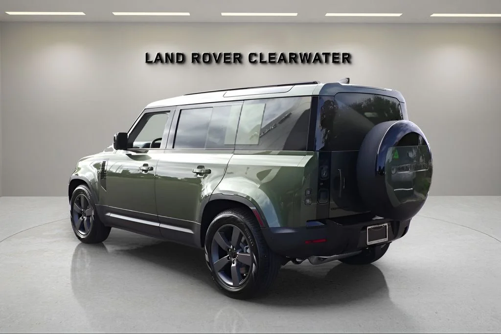 Certified Used 2026 Green Land Rover S image 3
