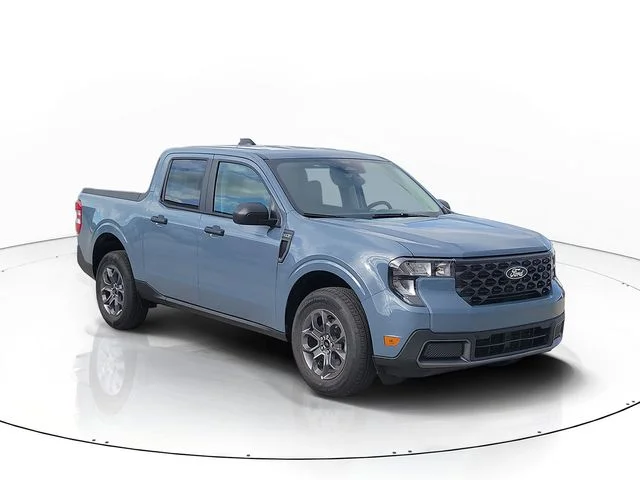 New 2026 Azure Gray Metallic Ford XLT image 3