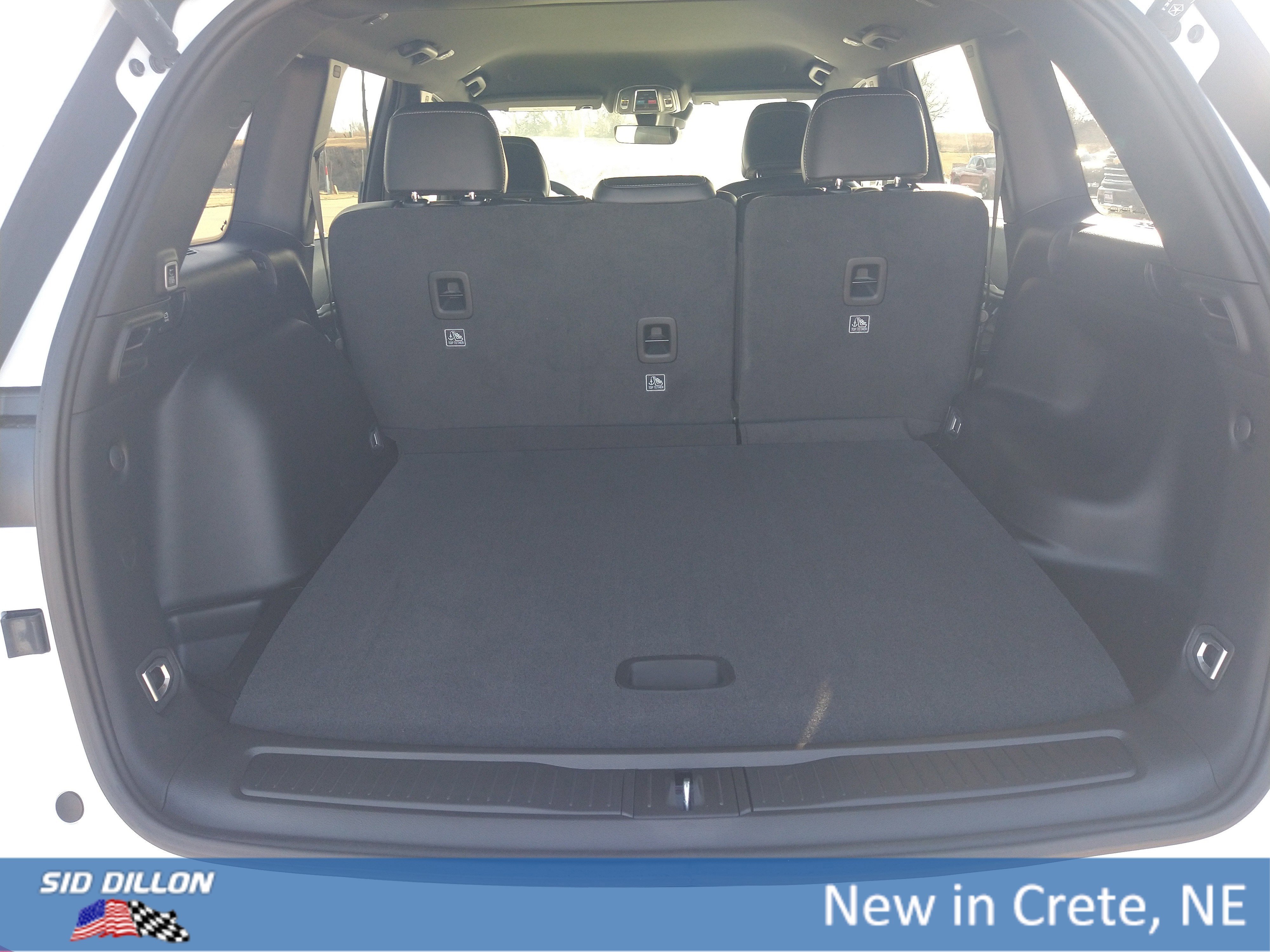 New 2026 Bright White Clearcoat Jeep Laredo Altitude image 17