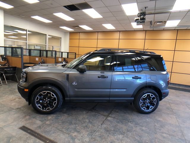 New 2026 Carbonized Gray Metallic Ford Outer Banks® image 4