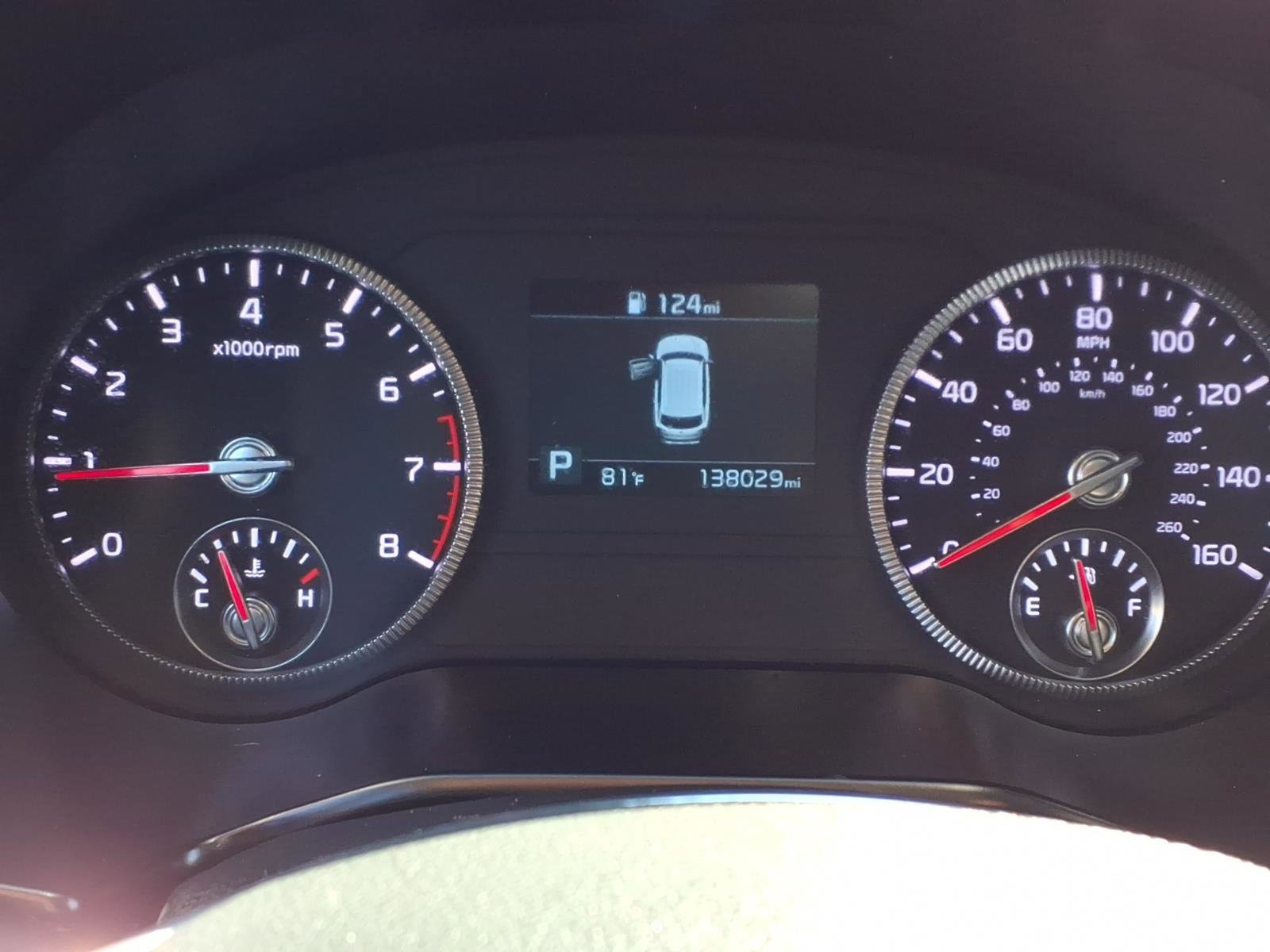 Used 2020 Snow White Pearl Kia S image 12
