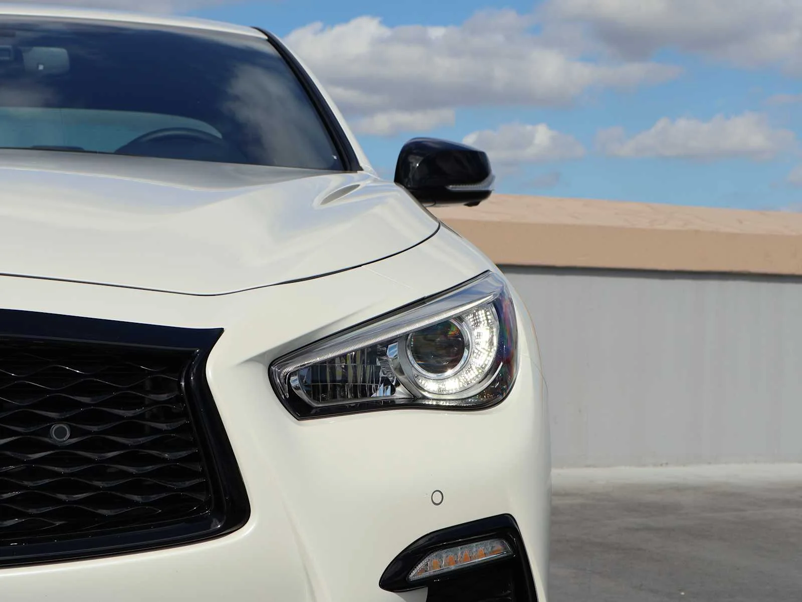 Certified Used 2023 Majestic White INFINITI SENSORY image 7