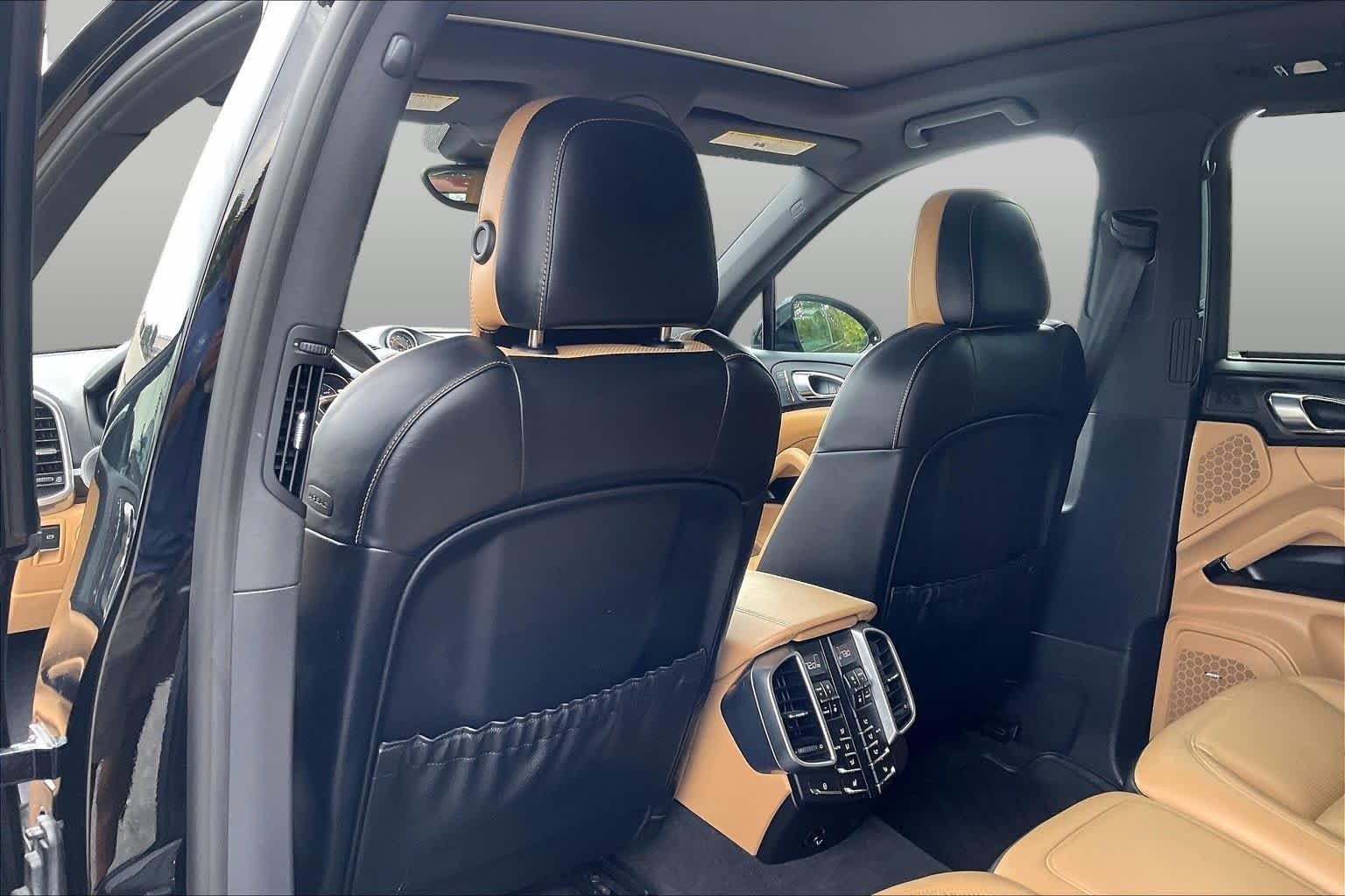 Used 2018 Black Porsche  image 21