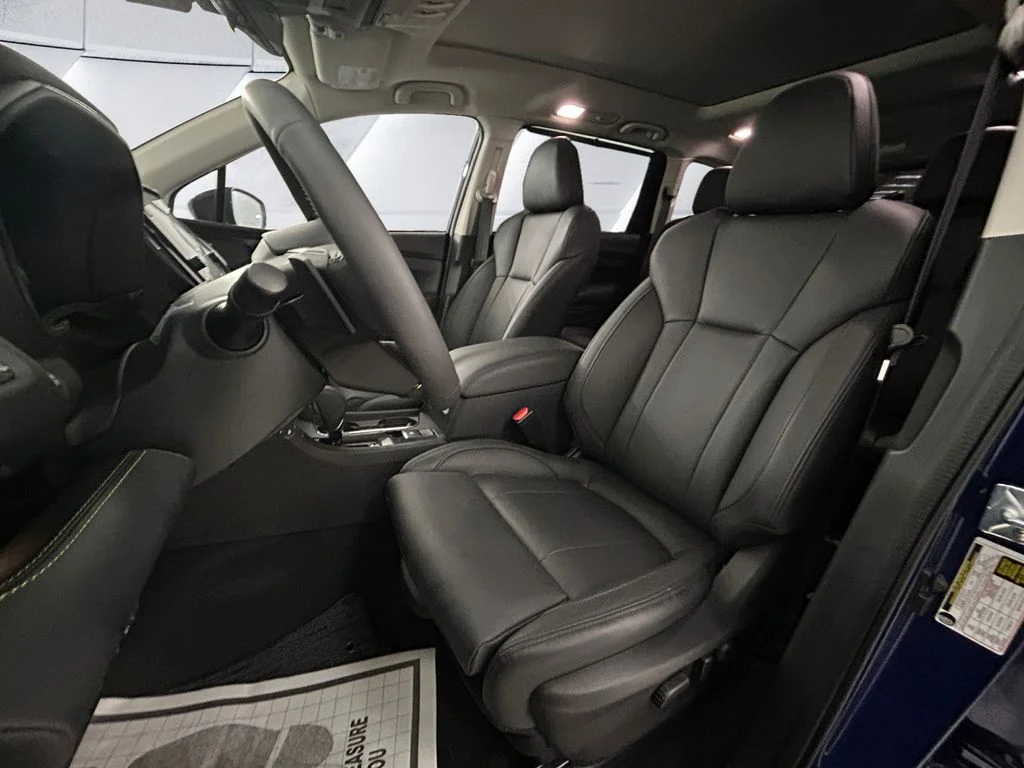 Used 2026 Blue Subaru Onyx Edition Touring image 8
