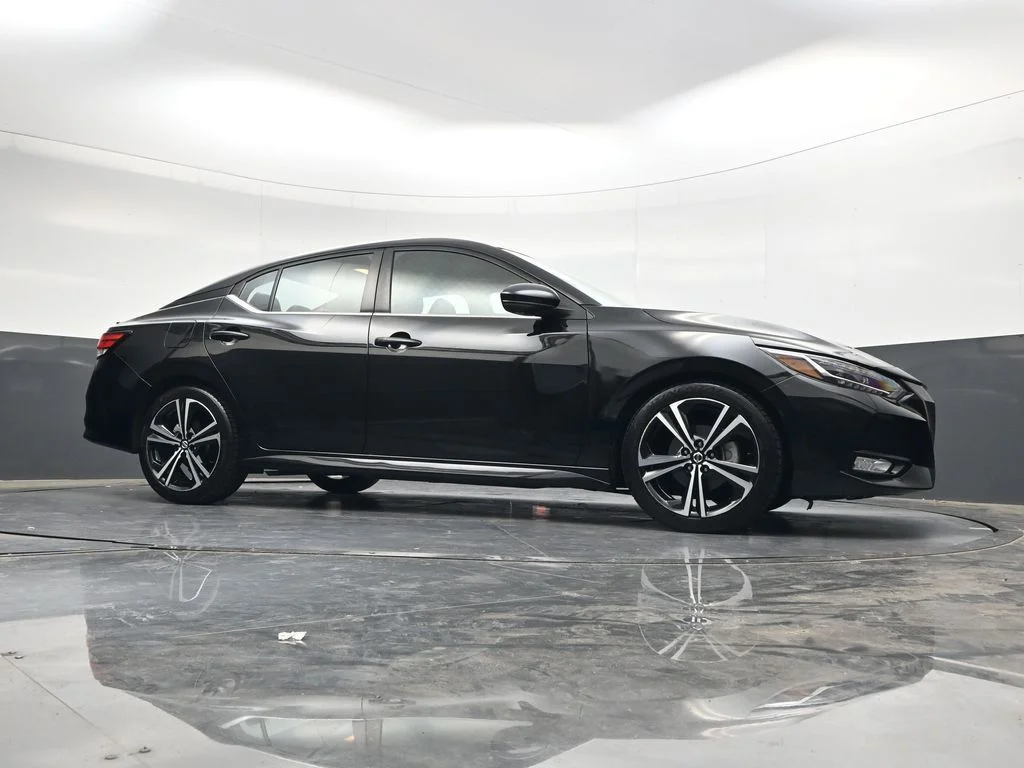 Used 2022 Black Nissan SR image 37