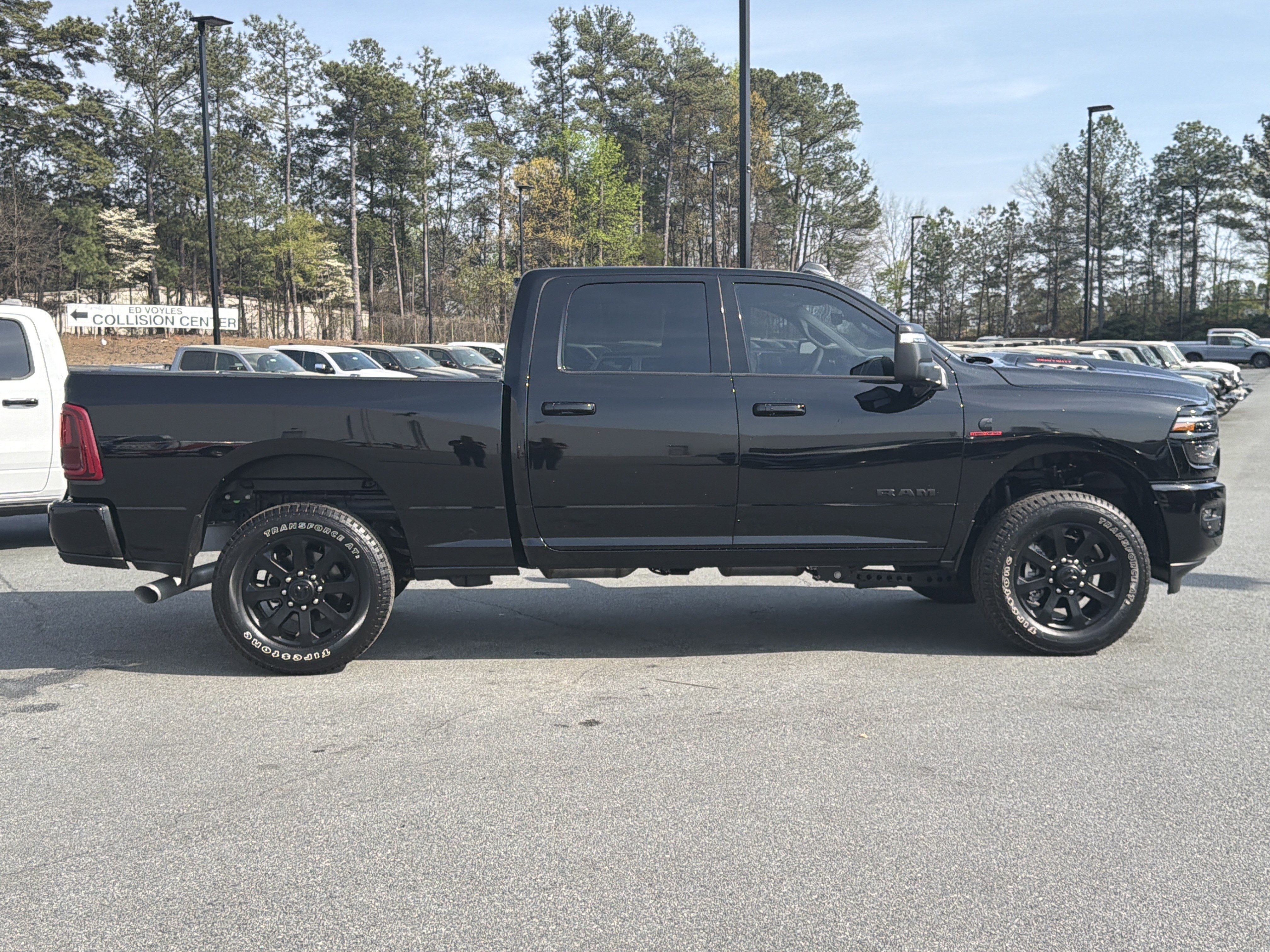 2026 RAM 2500 Laramie - Photo 9