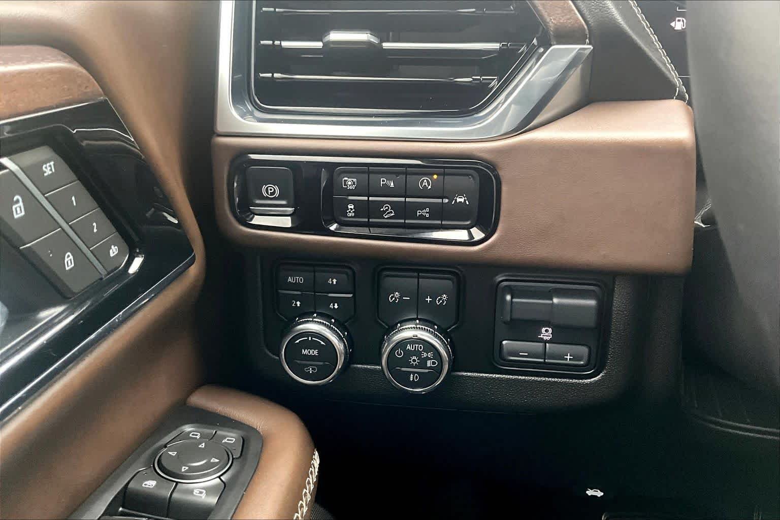 Used 2025 Titanium Rush Metallic GMC Denali Ultimate image 36