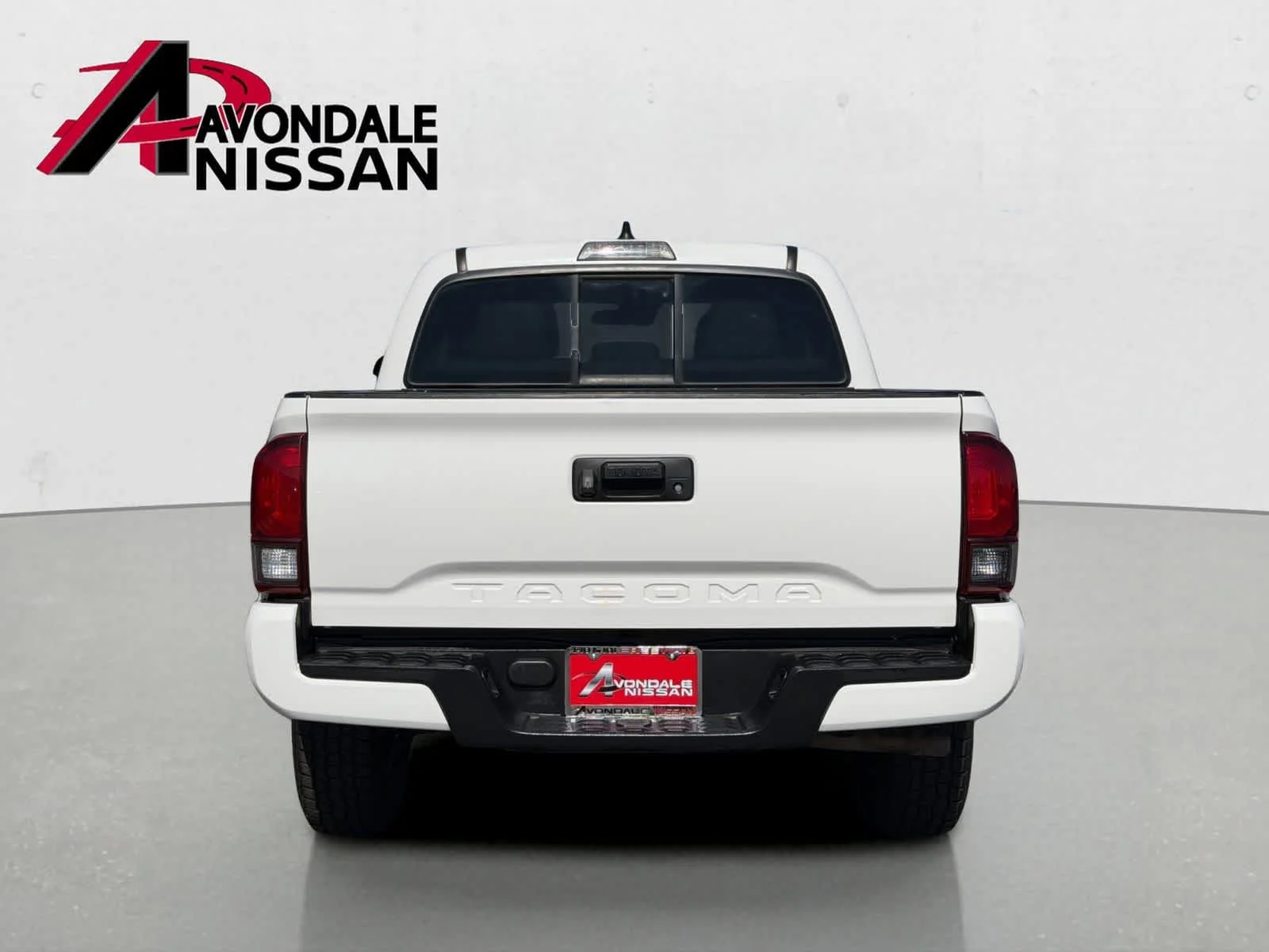 Used 2022 White Toyota SR image 5