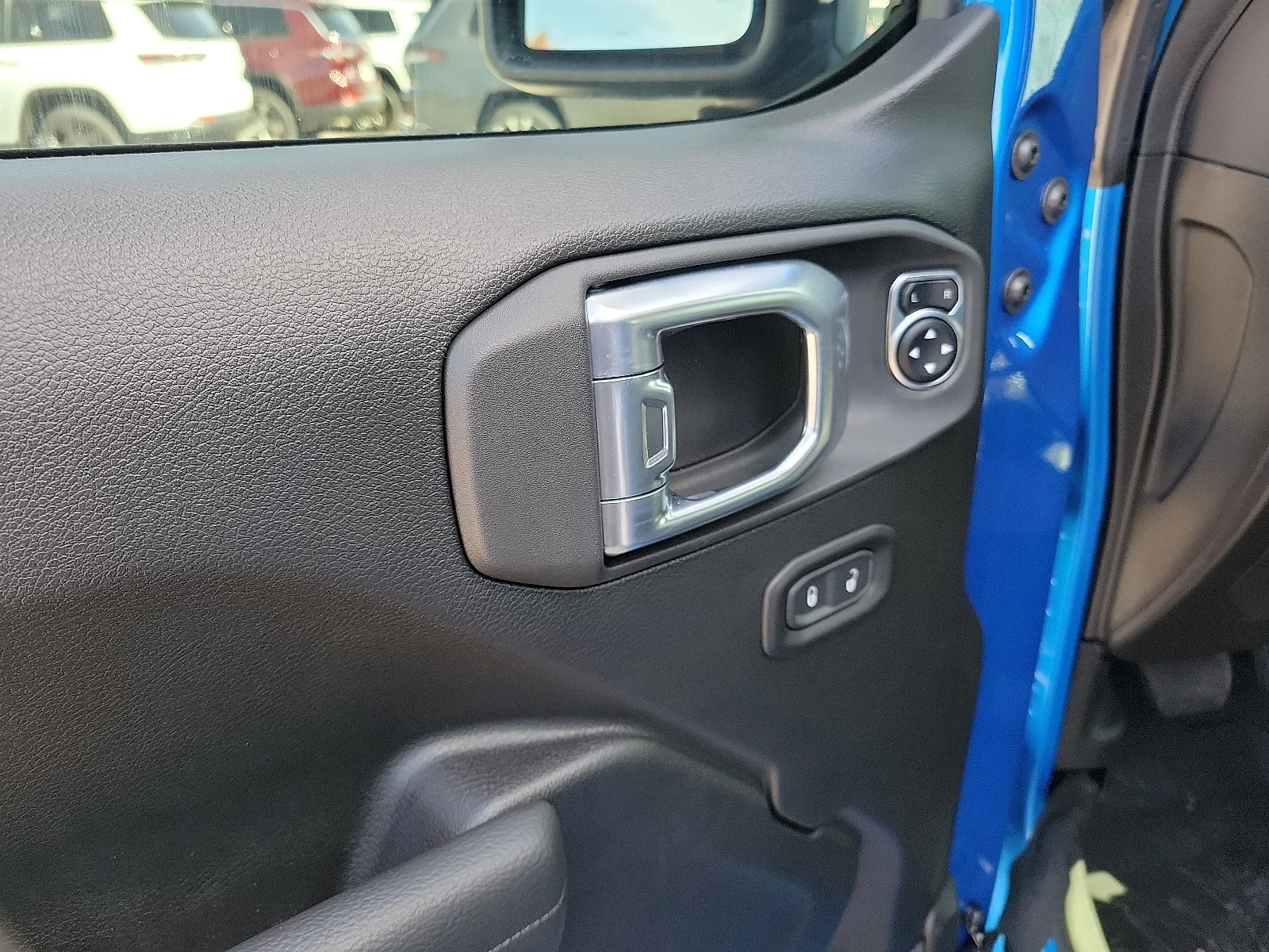 New 2026 Hydro Blue Pearlcoat Jeep 4-DOOR RUBICON image 12