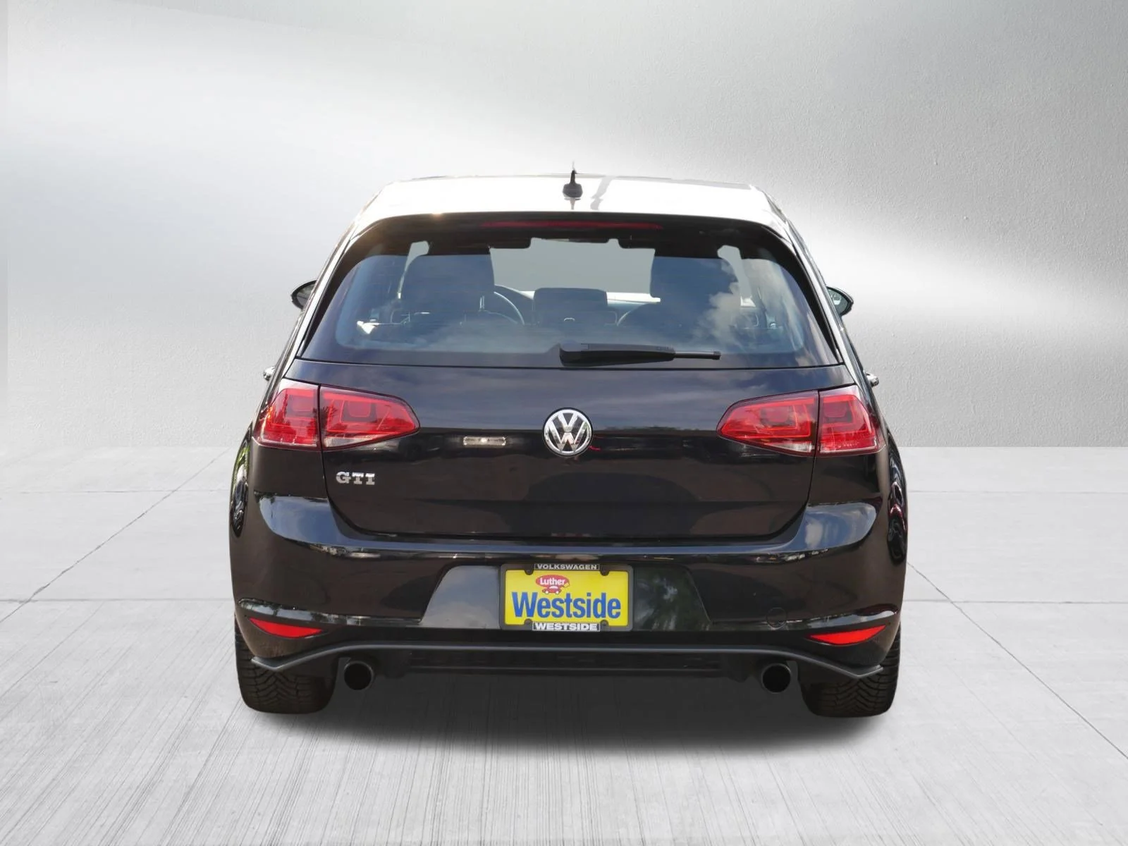 Used 2015 Deep Black Pearl Volkswagen S image 6