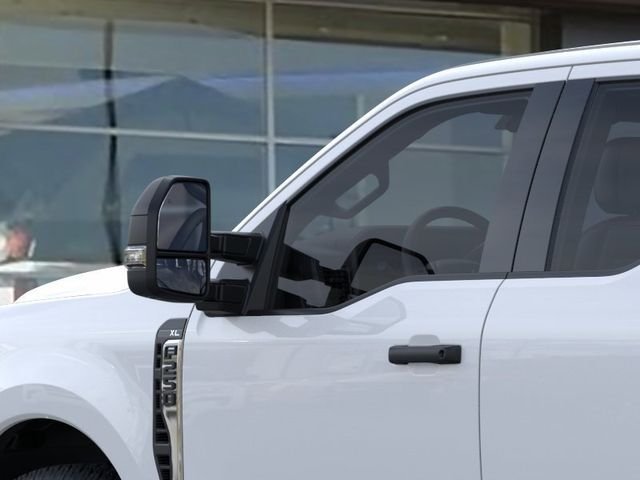 New 2026 Oxford White Ford XL image 42