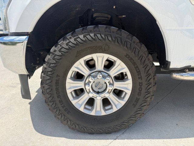 Used 2021 White Ford XLT image 10