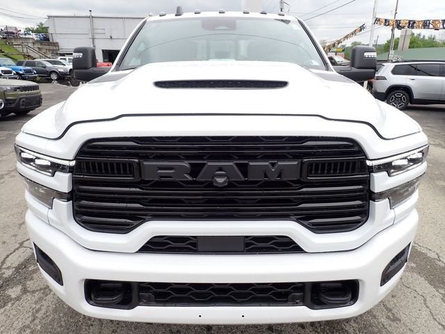New 2026 Bright White Clear-Coat Exterior Paint RAM Laramie image 9