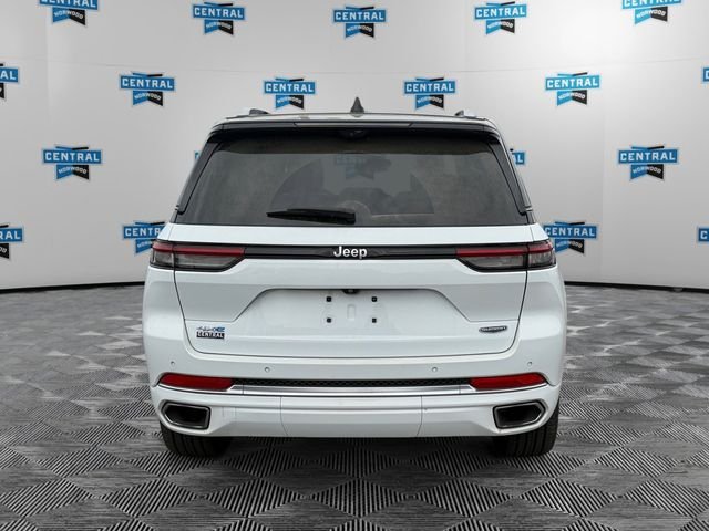 Used 2022 White Jeep Summit 4xe image 5