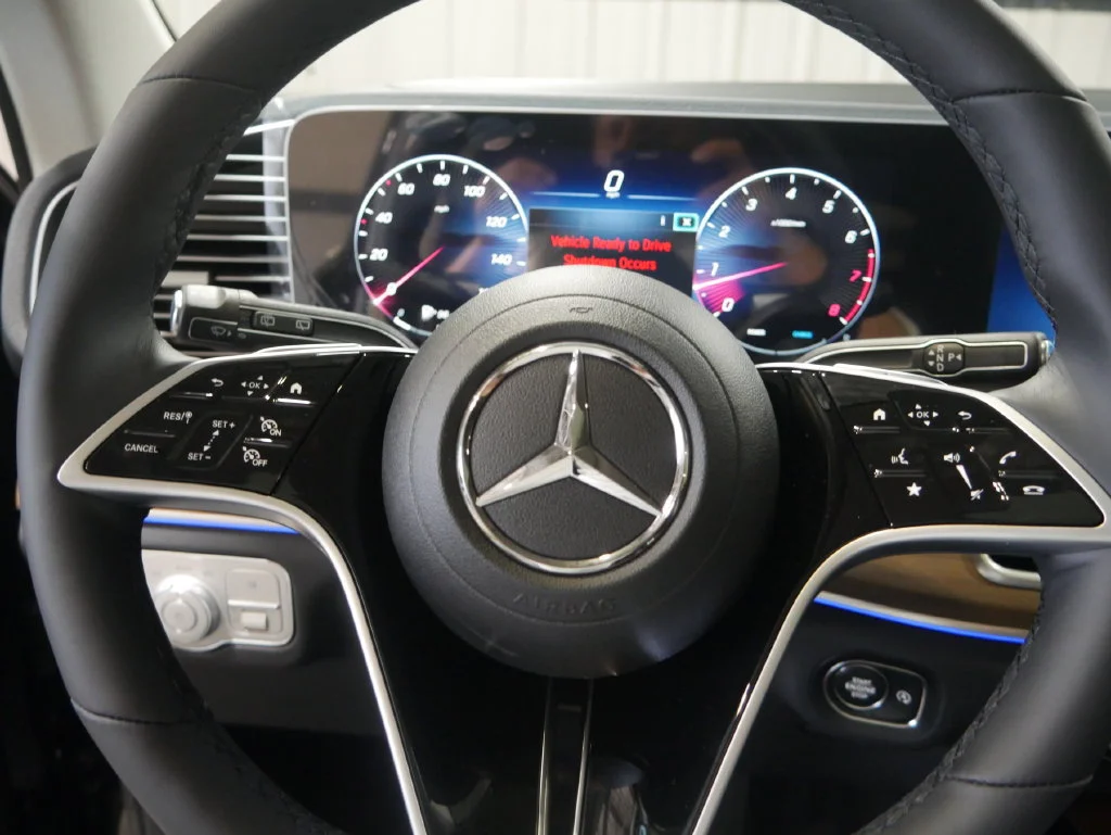 New 2026 Black Mercedes-Benz GLE 350 image 33