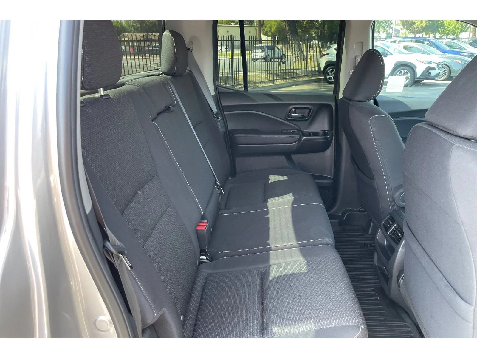 Used 2022 Lunar Silver Metallic Honda Sport image 17