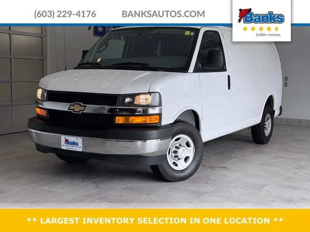 2024 Chevrolet Express 2500 Work Van HD's photo