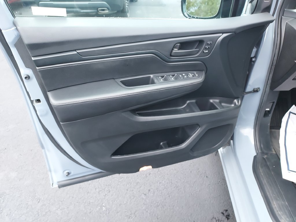 Used 2024 Gray Honda Sport image 12