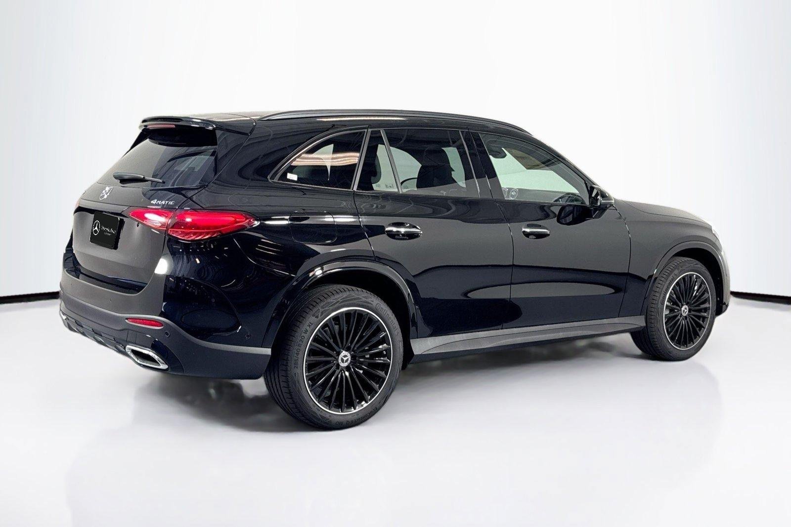New 2026 Black Mercedes-Benz GLC 300 image 5
