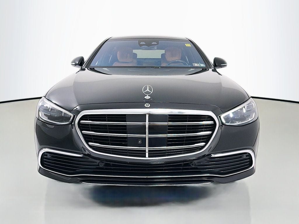 Used 2023 Black Mercedes-Benz S 580 4MATIC® Sedan image 2