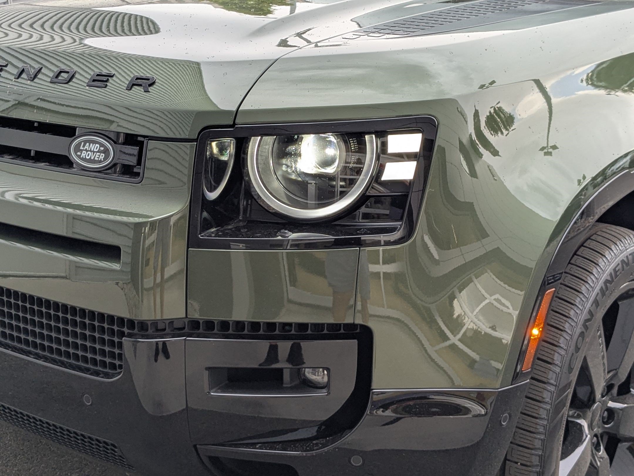 New 2026 Woolstone Green Land Rover P400 X-Dynamic SE image 10