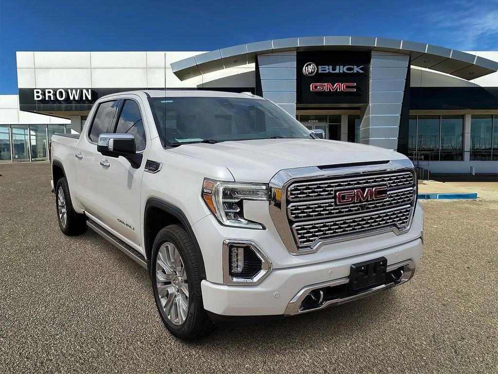 2021 GMC Sierra 4WD Crew Cab Short Box Denali's photo