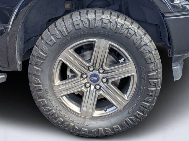 Used 2020 Black Ford XLT image 11