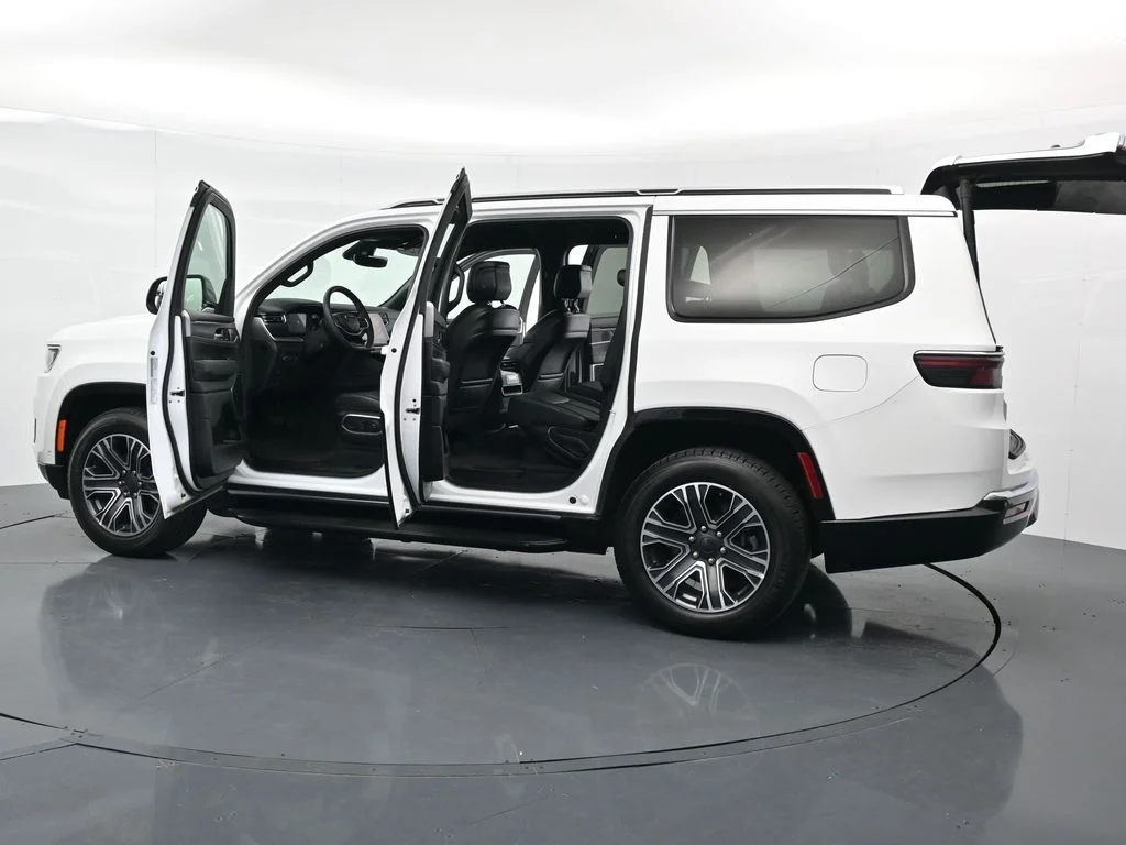 Used 2024 White Jeep Series II image 20