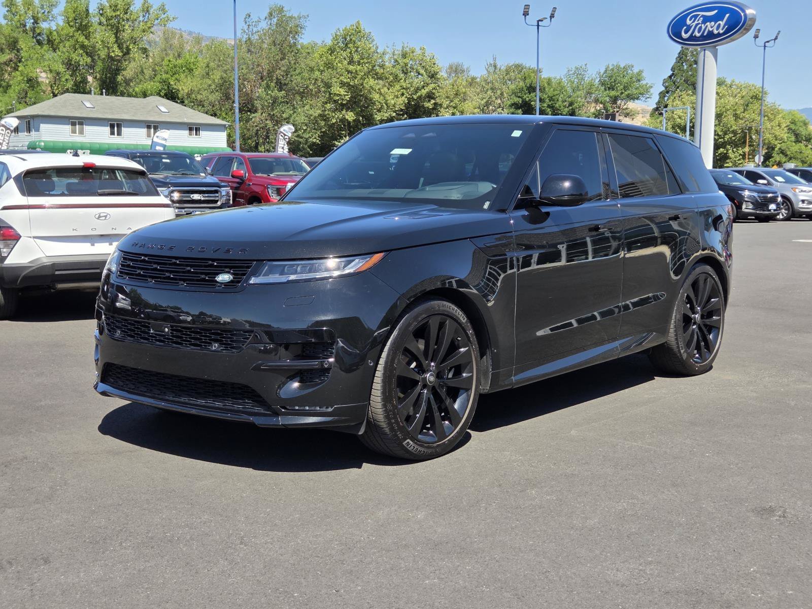 2025 Land Rover Range Rover Sport