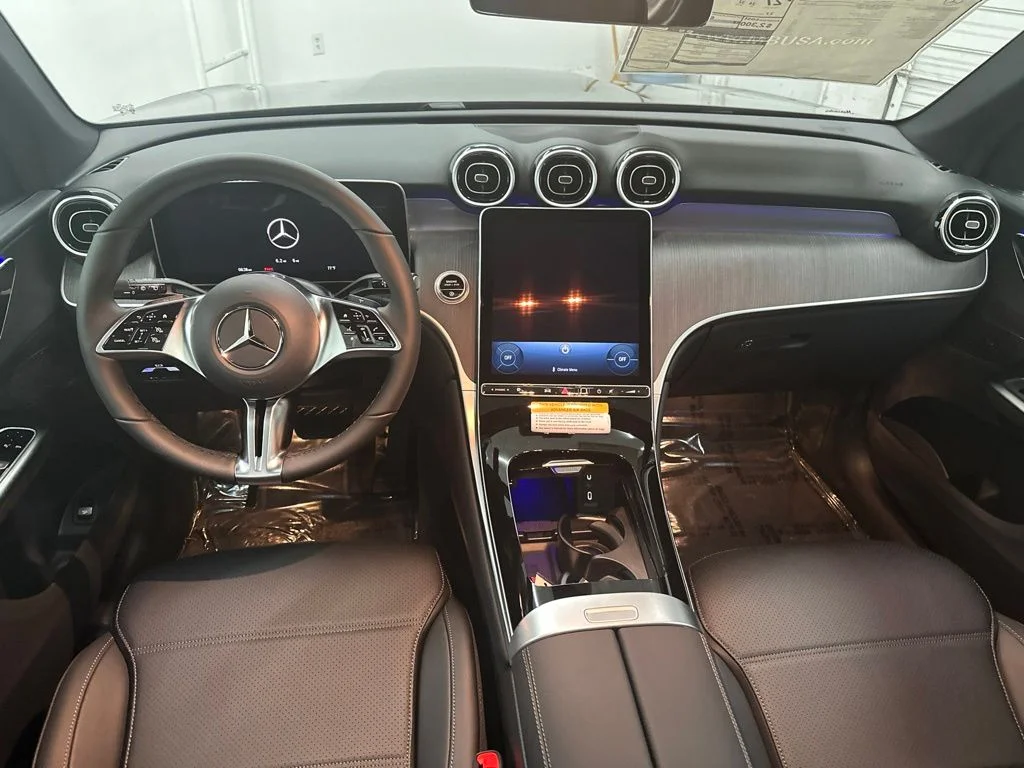 New 2026 Black Mercedes-Benz GLC 300 image 22