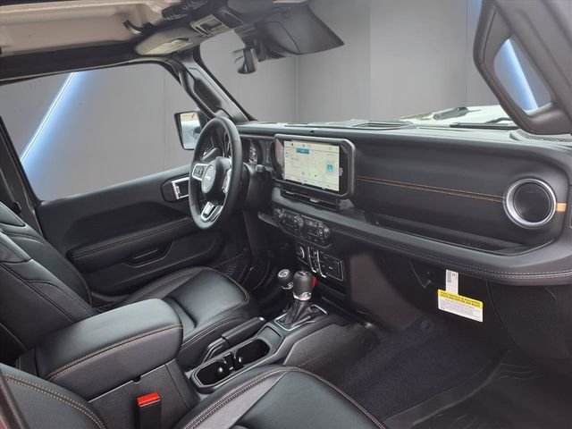 2026 Jeep Wrangler 4-Door Sahara - Photo 14