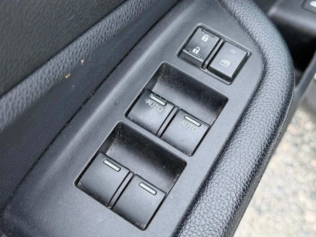 Used 2018  Honda EX-L image 22