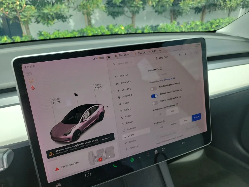 Used 2021 White Tesla Standard Range Plus image 17