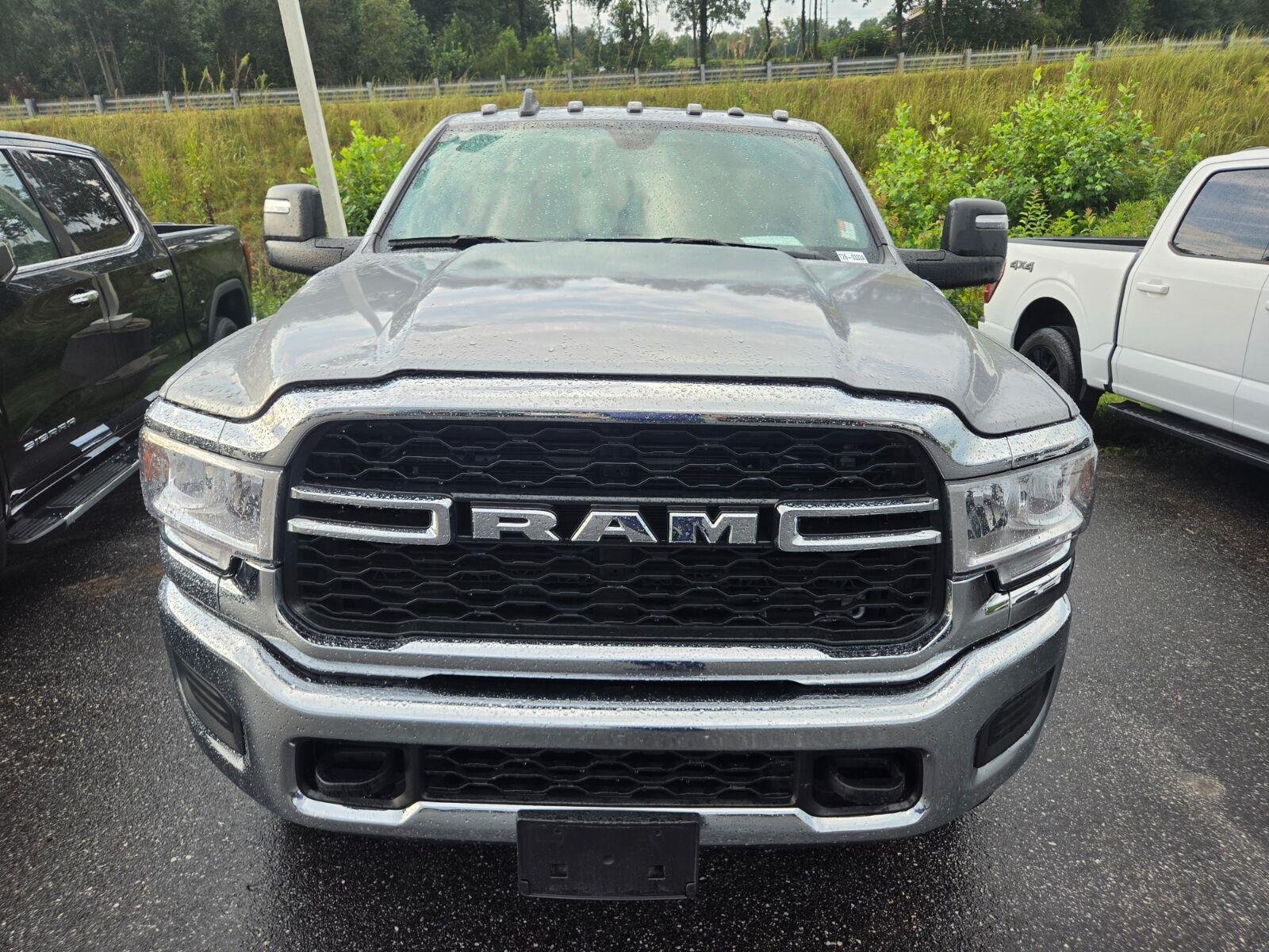 Used 2024 Silver Ram Tradesman image 2