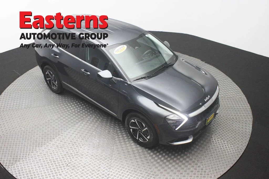 Used 2023 Gray Kia LX image 3