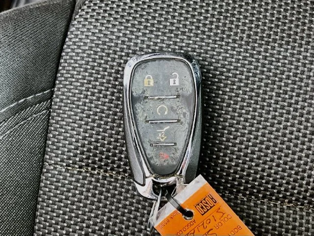 Used 2022 Silver Chevrolet 1LT image 30