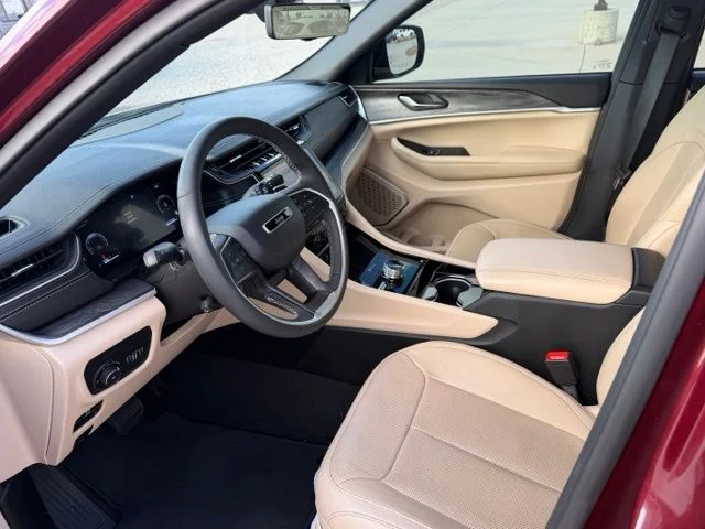 Used 2023 Red Jeep Limited image 5