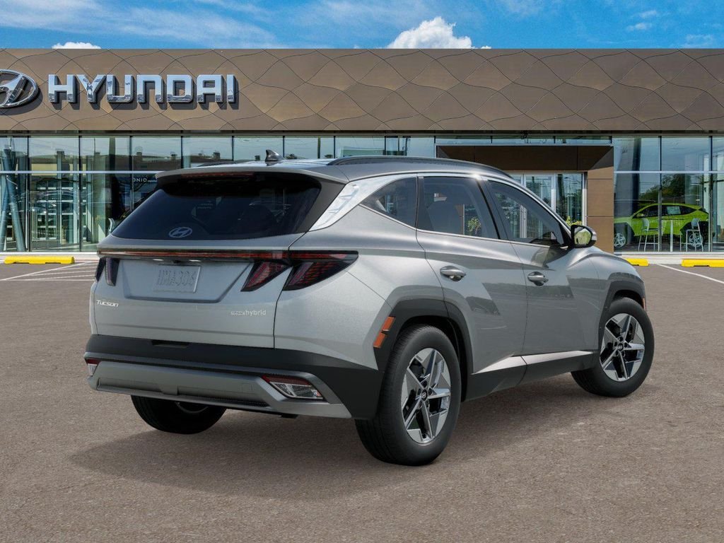 New 2026 Silver Hyundai SEL Convenience image 4