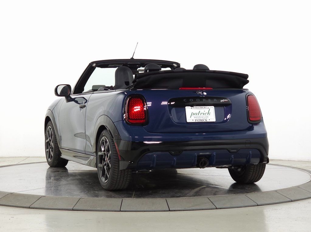 New 2026 Blue Metallic MINI Iconic image 5
