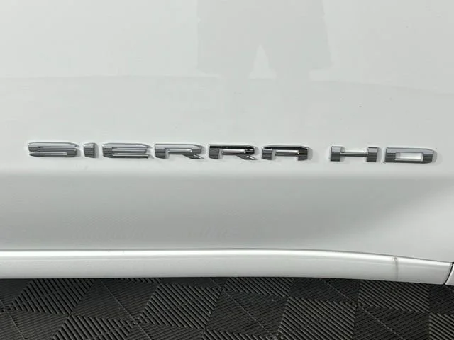 New 2026 Summit White GMC Pro image 33
