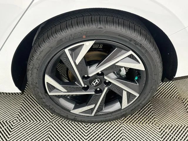 New 2026 Hyundai ELANTRA Limited