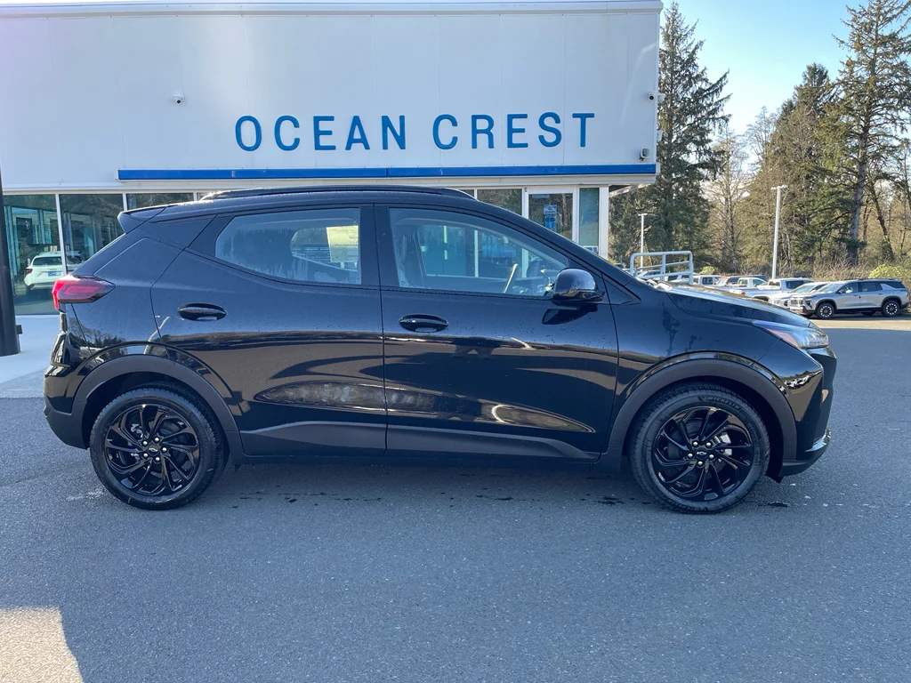 2027 Chevrolet Bolt EV RS Auto's photo