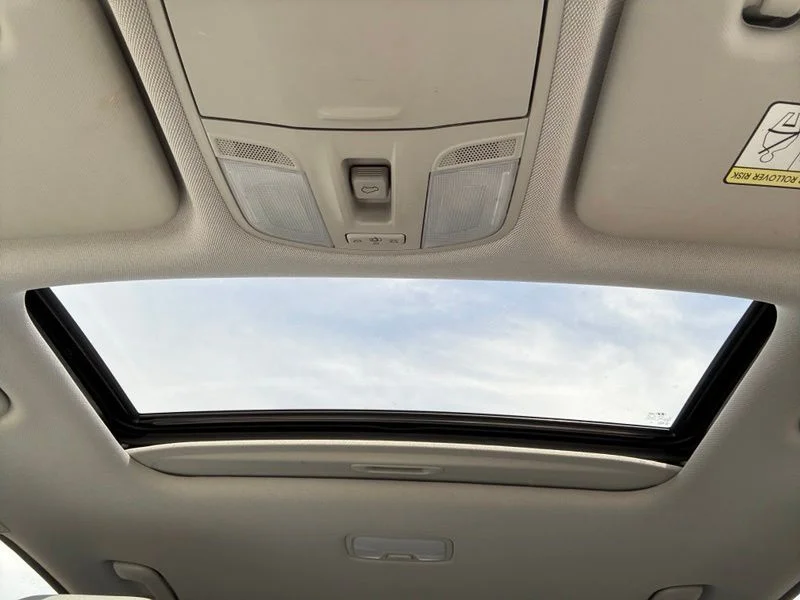 Used 2019 Orange Hyundai Limited image 14