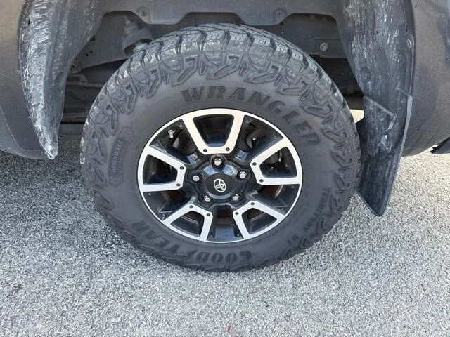 Used 2019 Black Toyota SR5 image 10